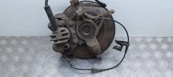Peugeot Partner Front wheel hub