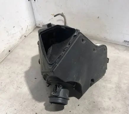 Audi A5 Sportback 8TA Air filter box 8K0133837B