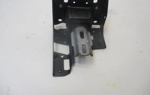 Citroen C3 Engine mount vacuum valve 180740