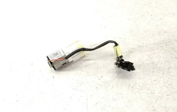 Mercedes-Benz E W212 Seat adjustment motor 0311818012538 MT3212V16 KPM32H14A02