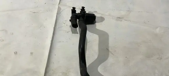 BMW 5 E60 E61 Coolant heater control valve 692022602