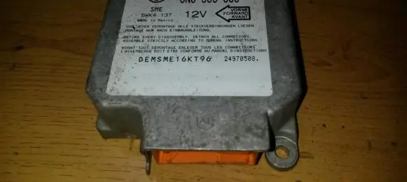 Volkswagen Golf III Airbag control unit/module 6N0909603 5WK4137