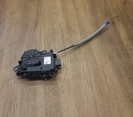Land Rover Discovery 5 Tailgate/trunk/boot lift motor DK62404C10AE