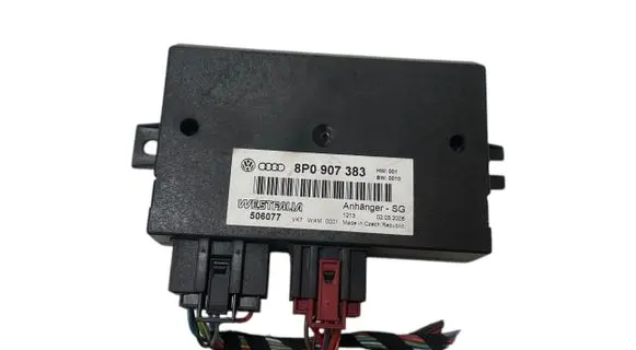 Skoda Octavia Mk2 (1Z) Tow bar trailer control unit/module 8P0907383 506077