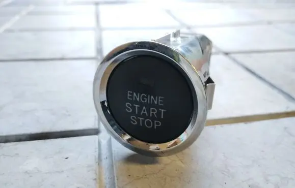 Toyota Corolla Verso AR10 Engine start stop button switch 15A710
