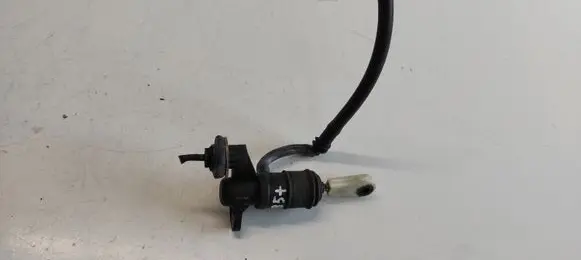 Volkswagen PASSAT B5.5 Clutch master cylinder 8E1721401 006236025000