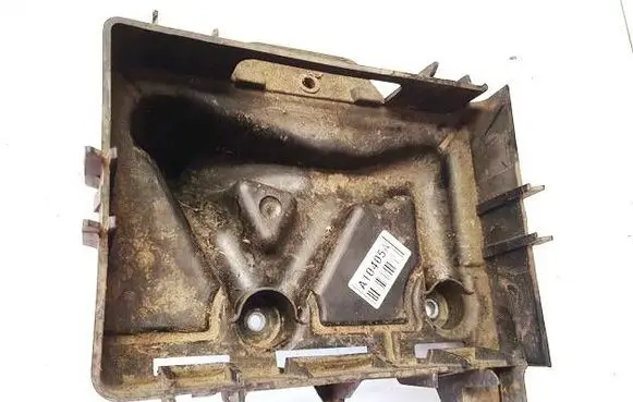 Skoda Fabia Mk2 (5J) Battery box tray 5z0915331b