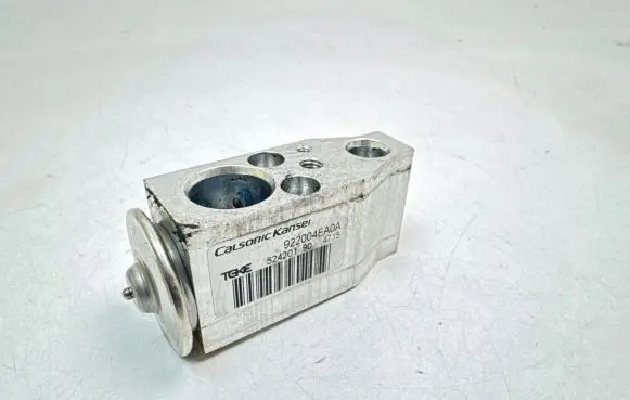 Nissan Qashqai Air conditioning (A/C) expansion valve 922004EA0A 52420190