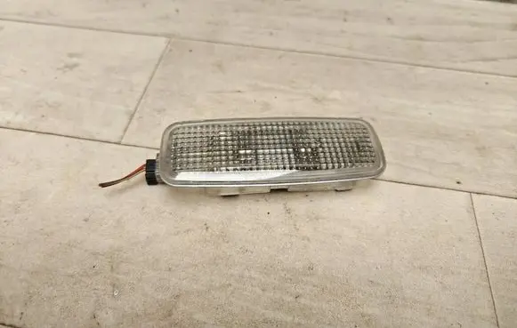 Audi A6 S6 C6 4F Other interior light 4E0947105