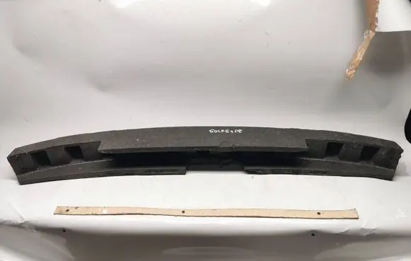 Front bumper foam support bar
