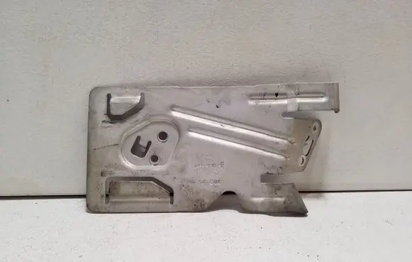 Ford Kuga III Other engine bay part LX6830121BF