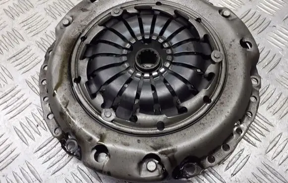Opel Astra H Pressure plate 