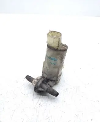 Honda CR-V Windscreen/windshield washer pump