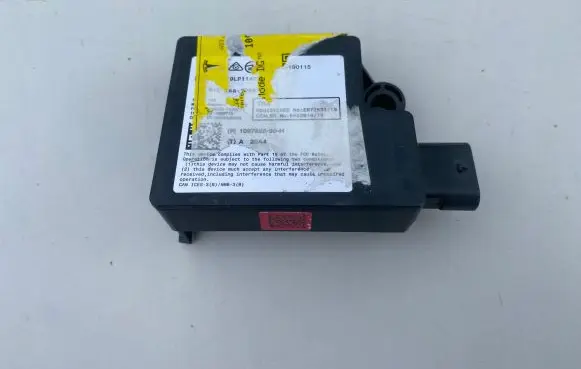Tesla Model 3 Other control units/modules 109785500E