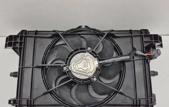 Tesla Model Y Coolant radiator 1494175-00-A 1493995-00-C