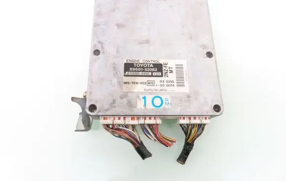 Toyota Yaris Engine control unit/module 2110005992 8966152082