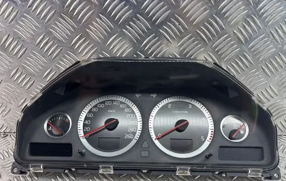Volvo S60 Speedometer (instrument cluster) 30728791