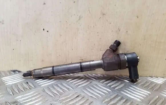 KIA Soul Fuel injector 338002A900 0445110320