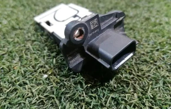 Renault Master III Mass air flow meter 226807131R