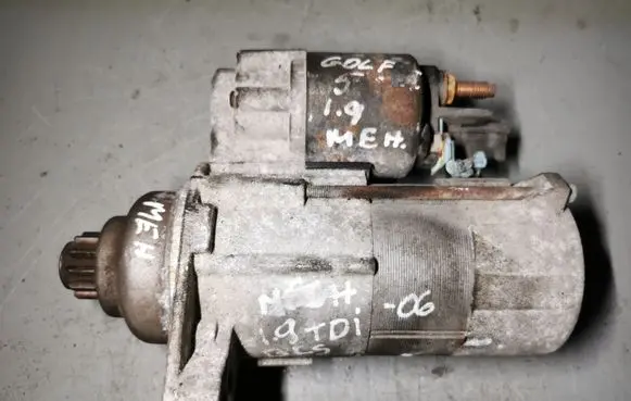 Volkswagen Golf V Starter motor 02Z911023H TS18E1