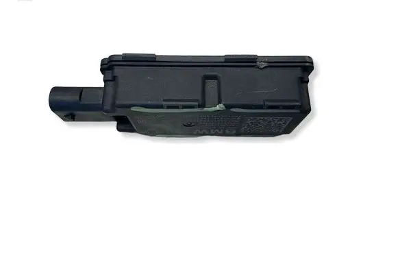 BMW X6 G06 Aerial antenna amplifier A3C10274508 5A8172501