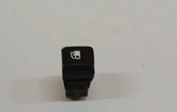 Citroen C4 I Picasso Fuel tank opening switch 96530658XT