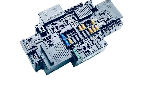 Mercedes-Benz GLC C253 Fuse module A2229063805