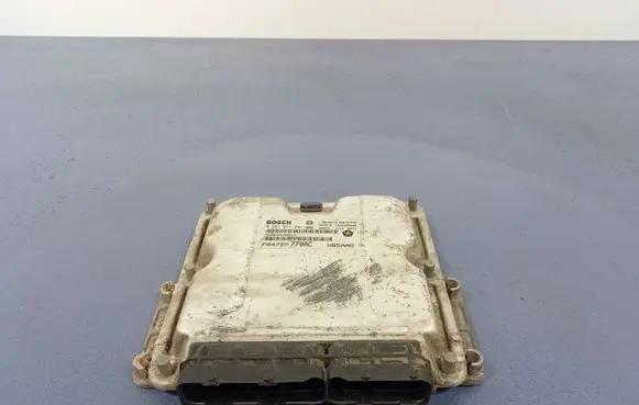Chrysler Grand Voyager IV Engine control unit/module ECU P04727770AC