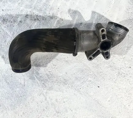 Volvo V70 Intercooler hose/pipe 08631538