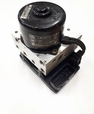 Volkswagen Golf IV ABS Pump 1J0907379G 1J0614117C 7M0614111AE