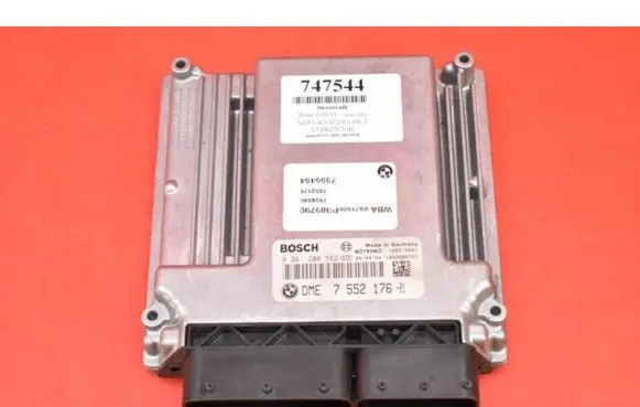 BMW X3 E83 Engine control unit/module ECU 7552176