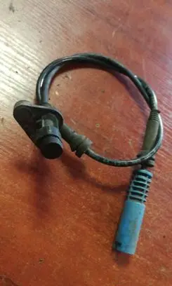 BMW 7 E65 E66 ABS brake wheel speed sensor 6908705