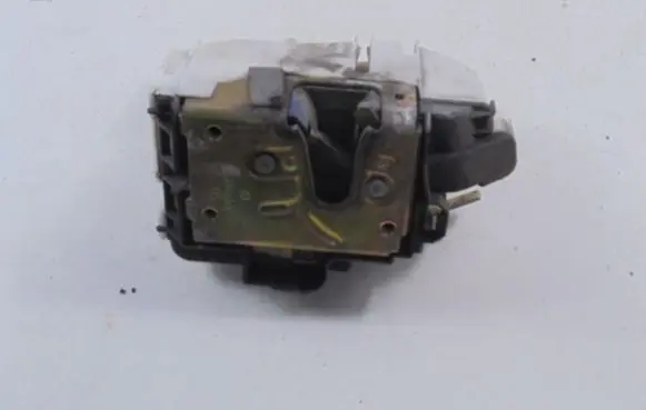 Seat Ibiza II (6k) Front door lock 6K3837016A