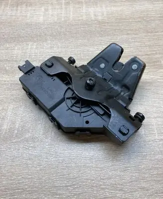 BMW 3 E90 E91 Tailgate/trunk/boot lock/catch/latch 8196401