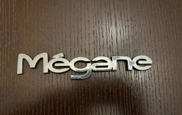 Renault Megane I Manufacturers badge/model letters 7700845989