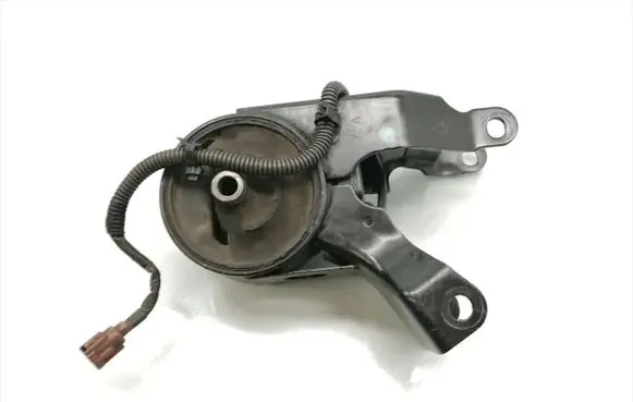 Nissan Murano Z50 Engine mount bracket