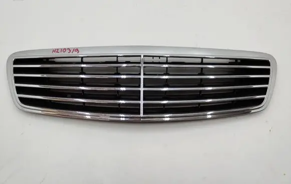 Mercedes-Benz S AMG W221 Front grill A2208800383
