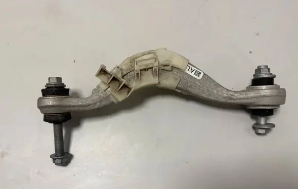 BMW 5 G30 G31 G38 Rear upper control arm/wishbone 6883339 6870535