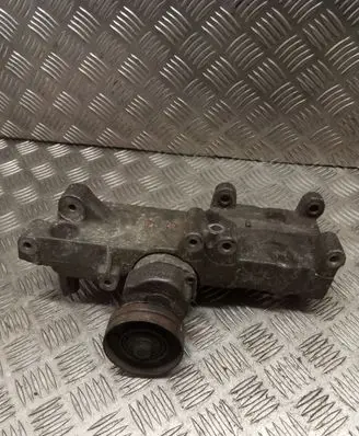Volvo S40, V40 A/C compressor mount bracket 9146253