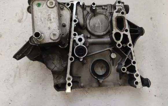 Mercedes-Benz Vito Viano W638 Timing chain cover R6110151302 A6111880301