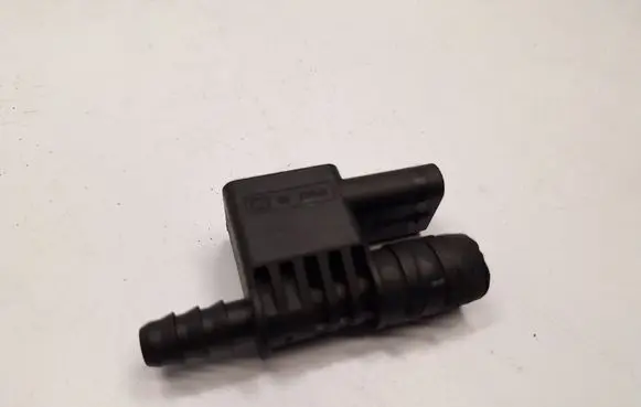 BMW 3 E90 E91 Fuel pressure sensor 7802243
