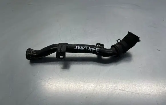 Hyundai Santa Fe Engine coolant pipe/hose