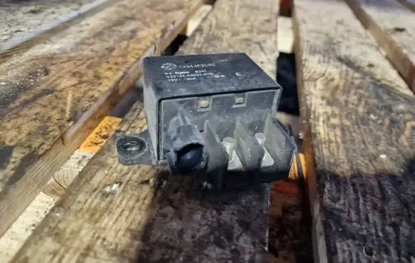 Fiat Ducato Glow plug pre-heat relay 1324362080