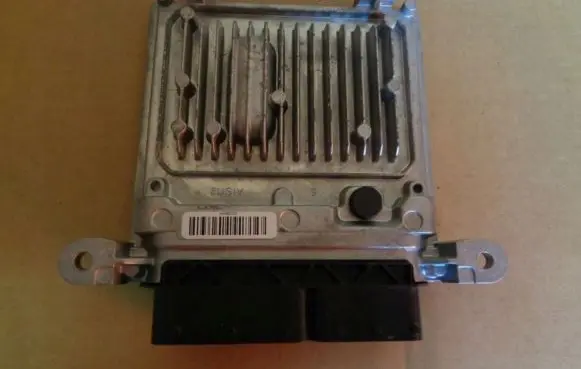 Mercedes-Benz E W212 Engine control unit/module A6519003701