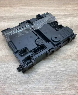 Peugeot 206 Fuse module 9626460880 S105872000G