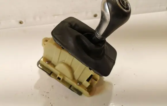 Mercedes-Benz C W204 Gear shifter/selector A2042677524 204267003