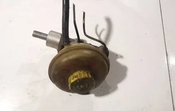 Audi 80 90 S2 B4 Brake fluid reservoir 