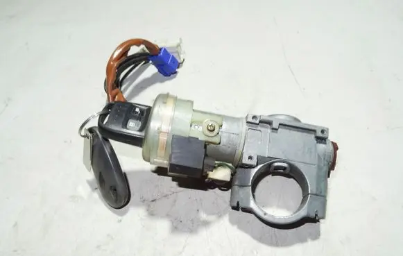 Subaru Forester SG Ignition lock 882158A000 X1T26171