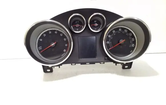 Opel Zafira C Speedometer (instrument cluster) 13414067 600775881 769166750U