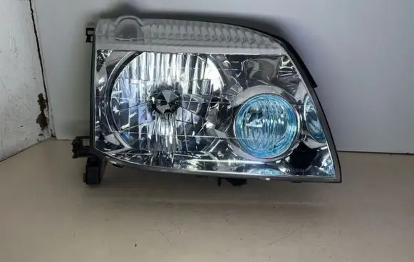 Nissan X-Trail T30 Headlight/headlamp 3443 1682